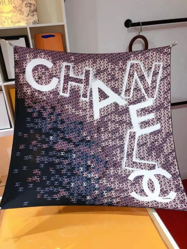 Chanel silk scarf 90X90cm E16 (22)